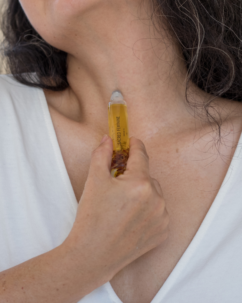 SACRED FEMININE (Perfume Oil)