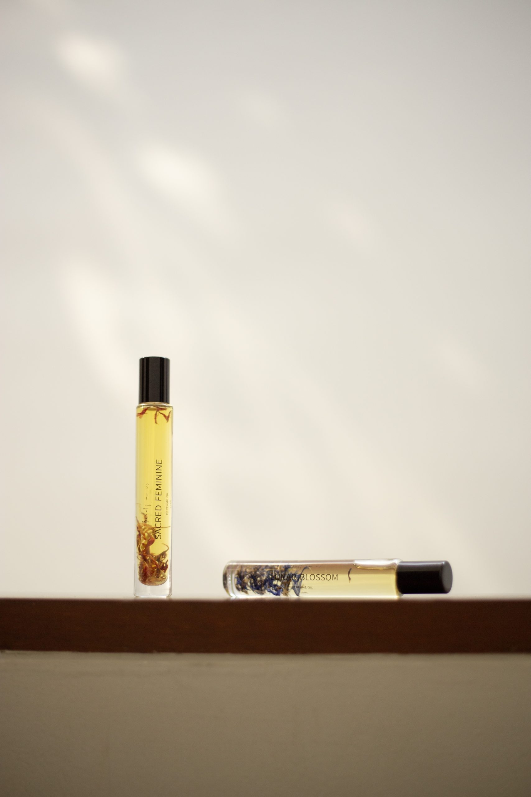 SACRED FEMININE (Perfume Oil)